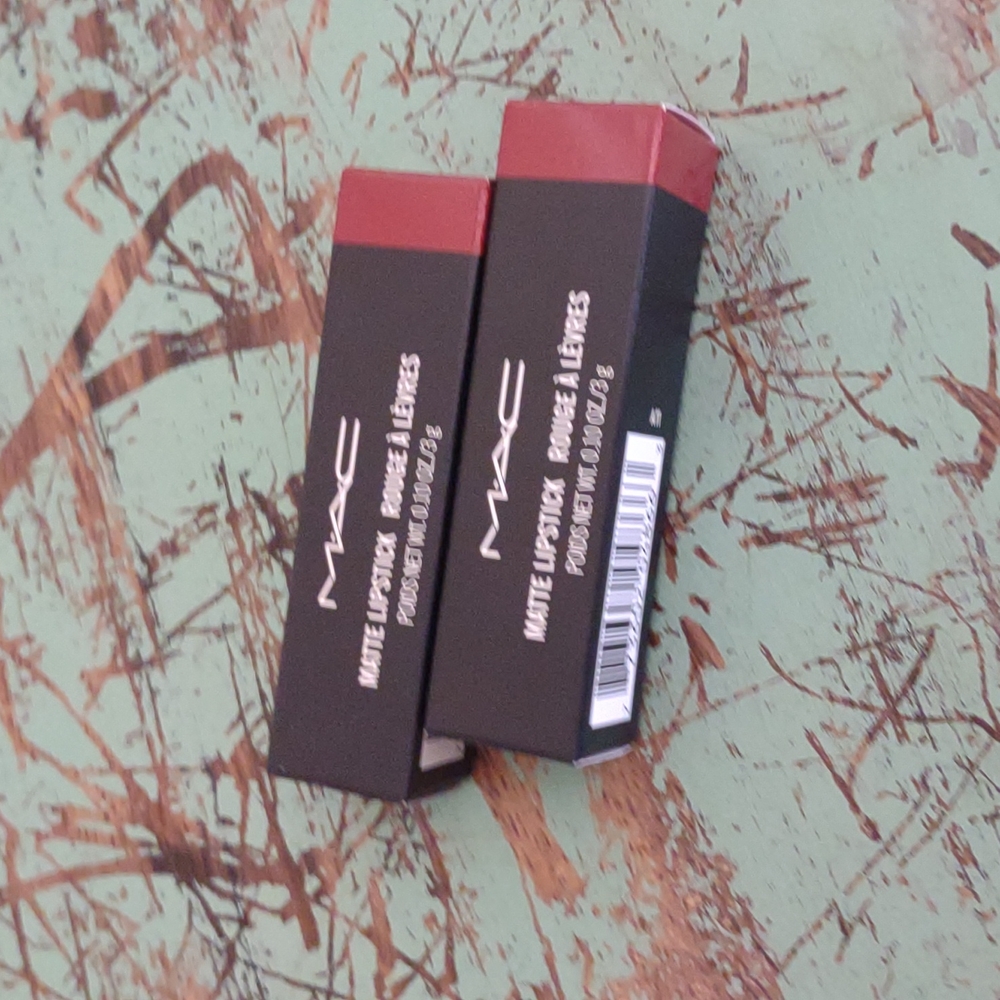 2x BNWOT Mac Lipsticks in box Chili shade 602